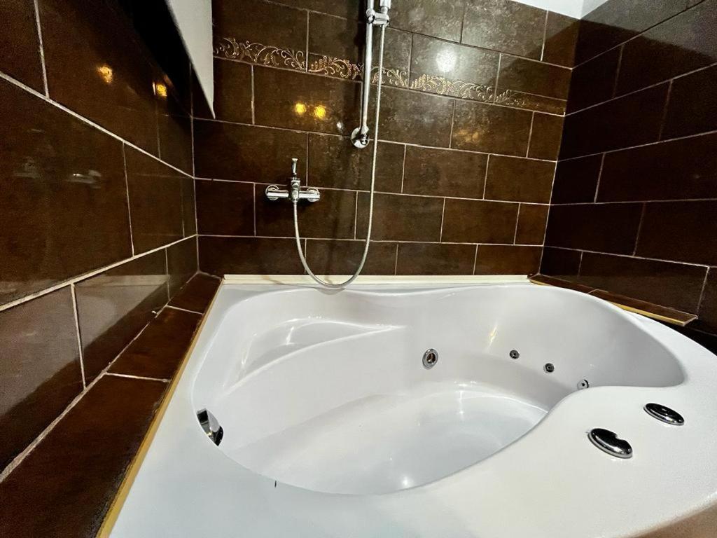 Kpm Downtown Apartments 布加勒斯特 外观 照片