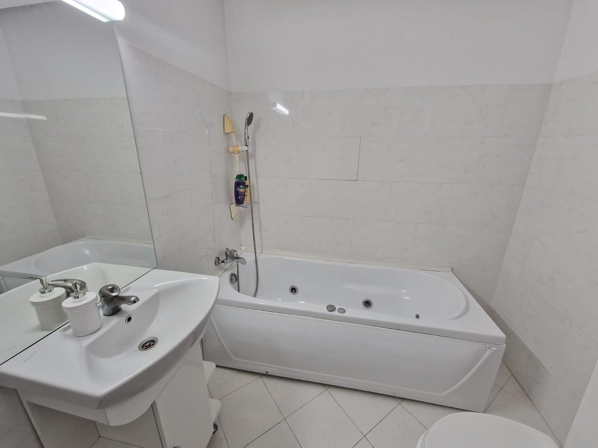 Kpm Downtown Apartments 布加勒斯特 外观 照片